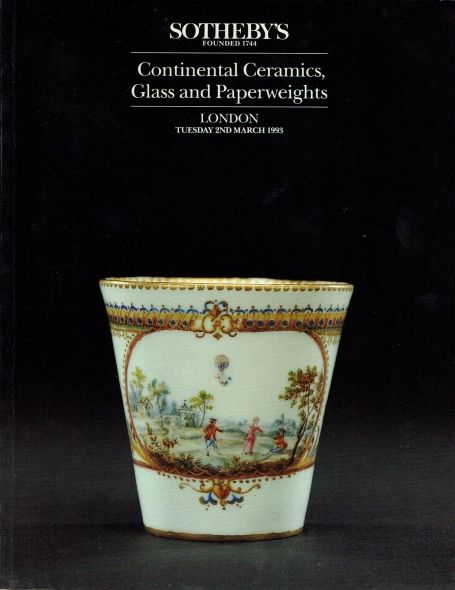 25. Continental Ceramics, Glass and Paperweights