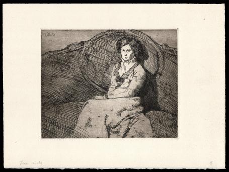 Zieke dame in de sofa