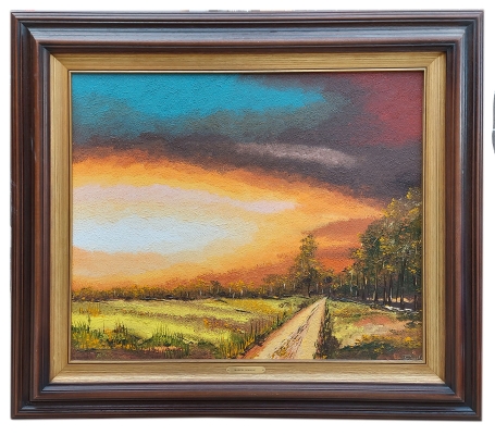 Landweg in een landschap bij het bos